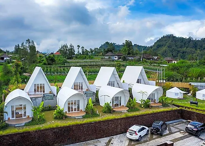 The Dewi Kintamani 4* バリ島